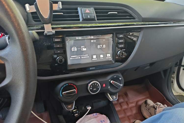 Used Kia K2 2017 Sedan 1.4L Automatic Transmission 15th Anniversary Special Edition GLS Audio And AC Panel