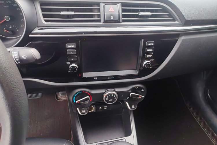 Used Kia K2 2017 Sedan 1.4L Automatic Transmission 15th Anniversary Special Edition GLS Audio And AC Panel