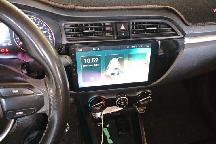 Used Kia K2 2017 Sedan 1.4L Manual Transmission GLS Audio And AC Panel