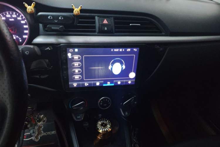 Used Kia K2 2017 Sedan 1.4L Automatic GLS Audio And AC Panel