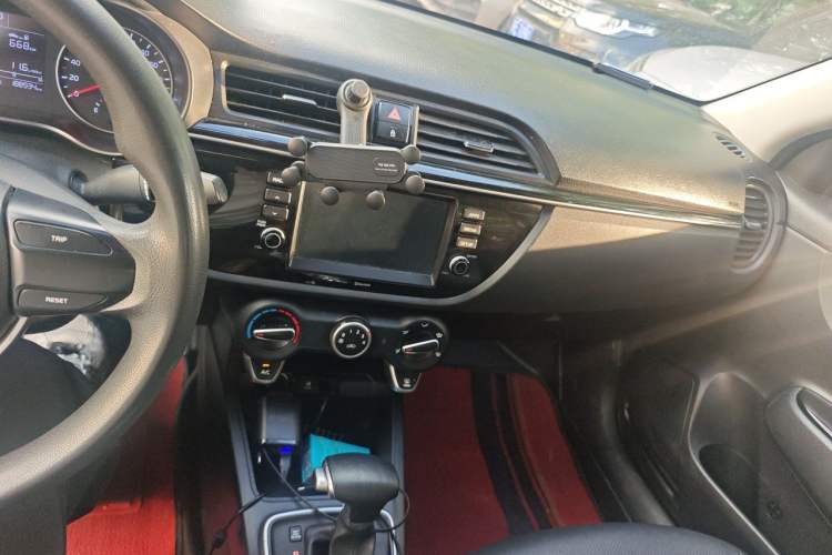 Used Kia K2 2017 Sedan 1.4L Automatic Transmission 15th Anniversary Special Edition GLS Audio And AC Panel
