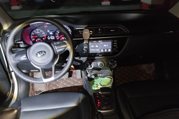 Used Kia K2 2017 Sedan 1.4L Automatic Transmission 15th Anniversary Special Edition GLS Center Console