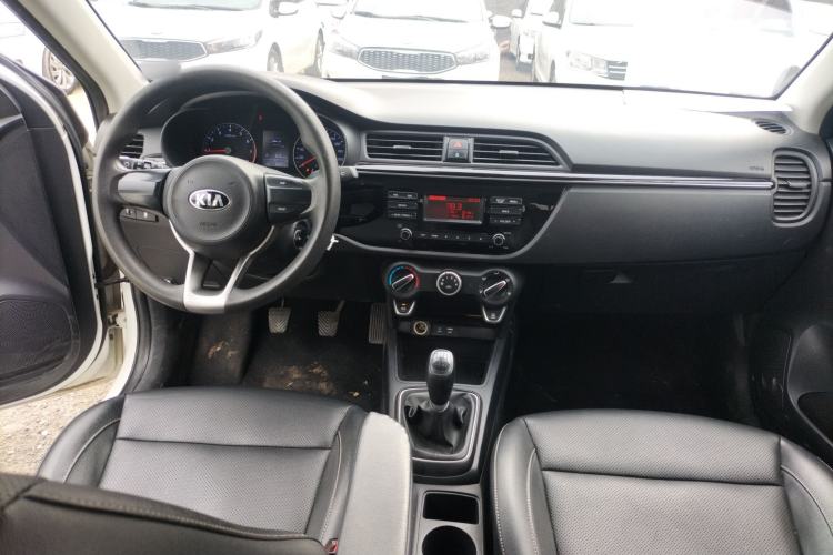 Used Kia K2 2017 Sedan 1.4L Manual Transmission 15th Anniversary Special Edition GLS Center Console
