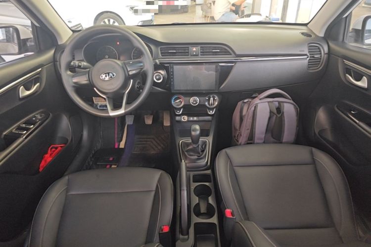 Used Kia K2 2017 Sedan 1.4L Manual Transmission 15th Anniversary Special Edition GLS Center Console