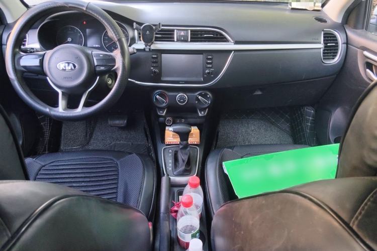 Used Kia K2 2017 Sedan 1.4L Automatic GLS Center Console