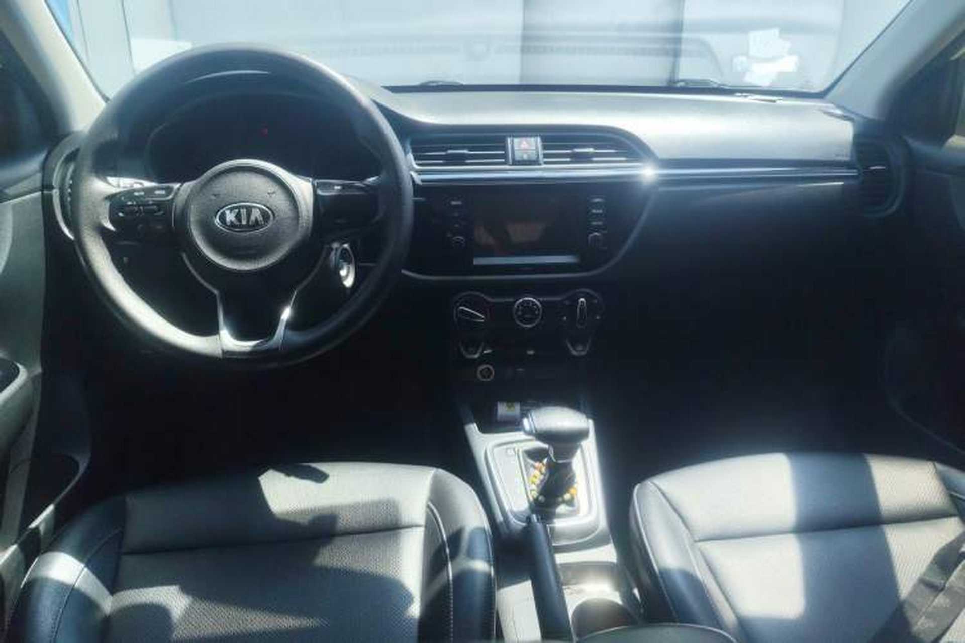 Used Kia K2 2017 Sedan 1.4L Automatic Transmission 15th Anniversary Special Edition GLS Center Console