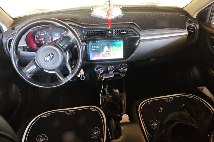 Used Kia K2 2017 Sedan 1.4L Manual Transmission GLS Center Console