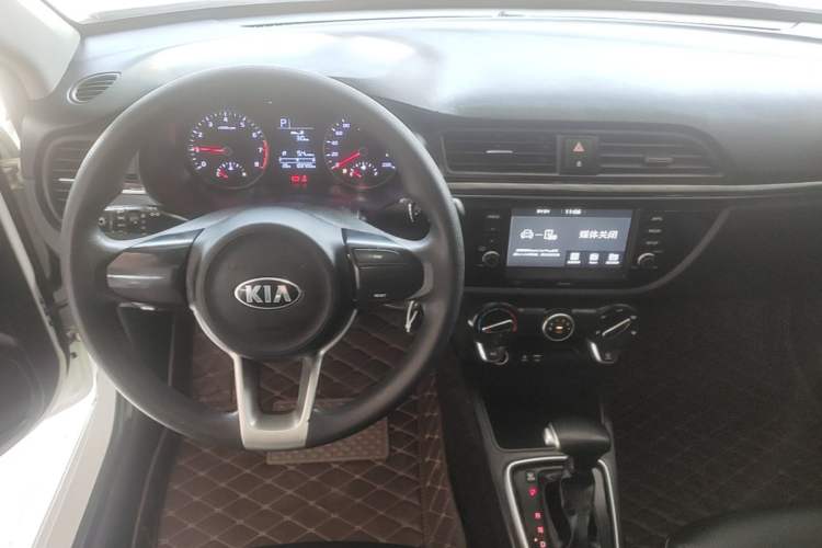 Used Kia K2 2017 Sedan 1.4L Automatic Transmission 15th Anniversary Special Edition GLS Center Console