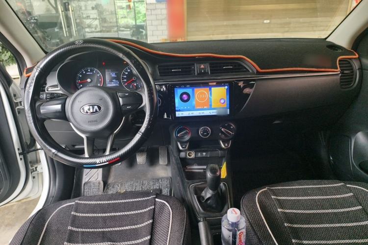 Used Kia K2 2017 Sedan 1.4L Manual Transmission 15th Anniversary Special Edition GLS Center Console