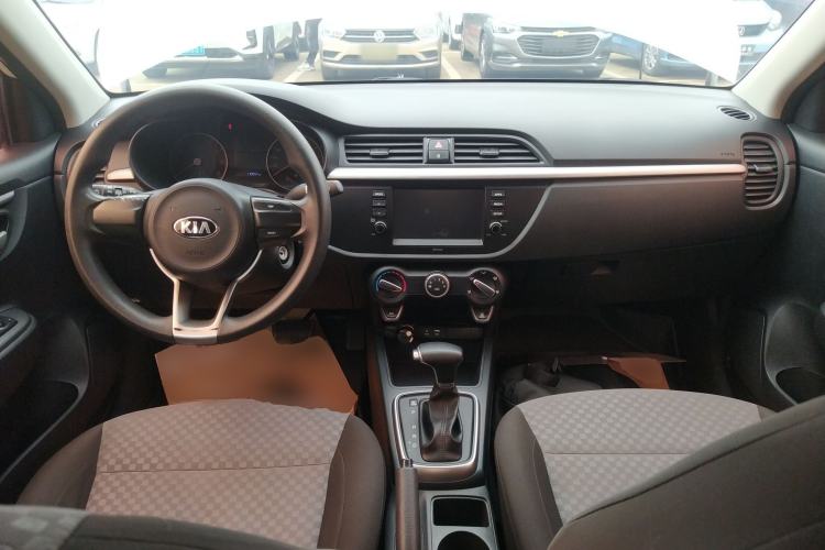 Used Kia K2 2017 Sedan 1.4L Automatic GLS Center Console