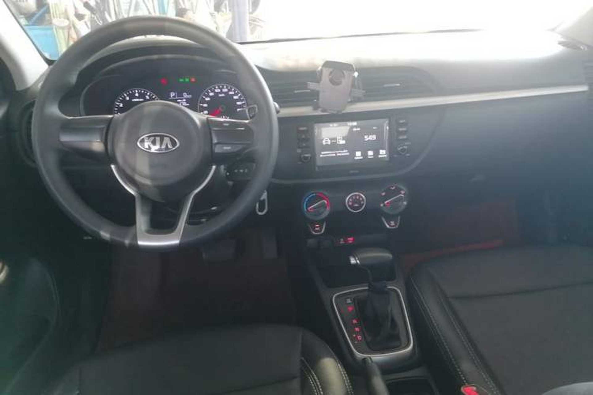 Used Kia K2 2017 Sedan 1.4L Automatic GLS Center Console