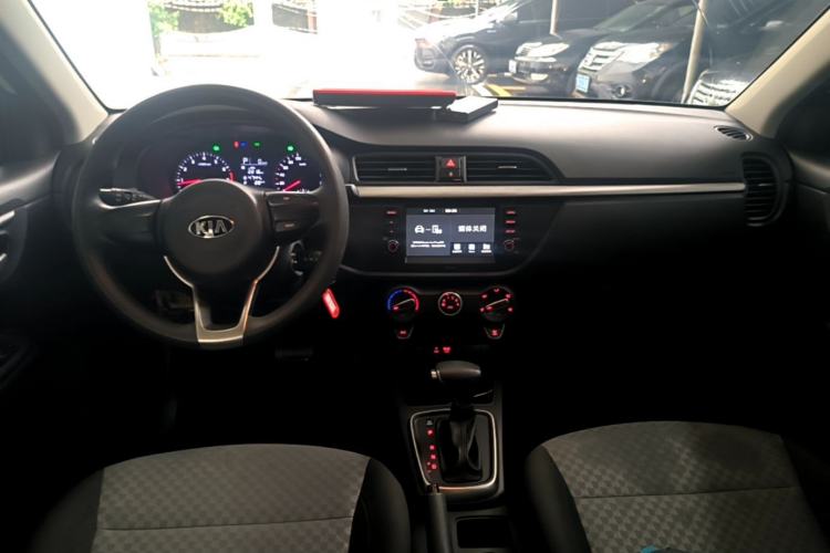 Used Kia K2 2017 Sedan 1.4L Automatic GLS Center Console