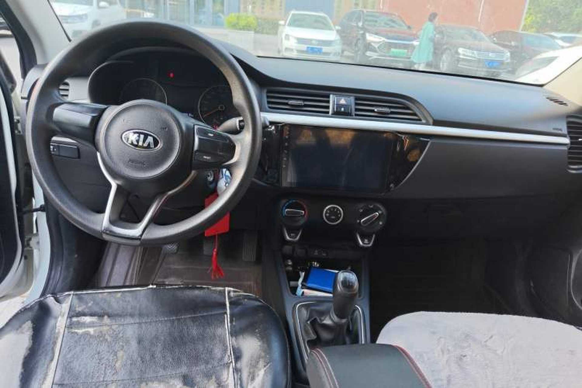 Used Kia K2 2017 Sedan 1.4L Manual Transmission GLS Center Console