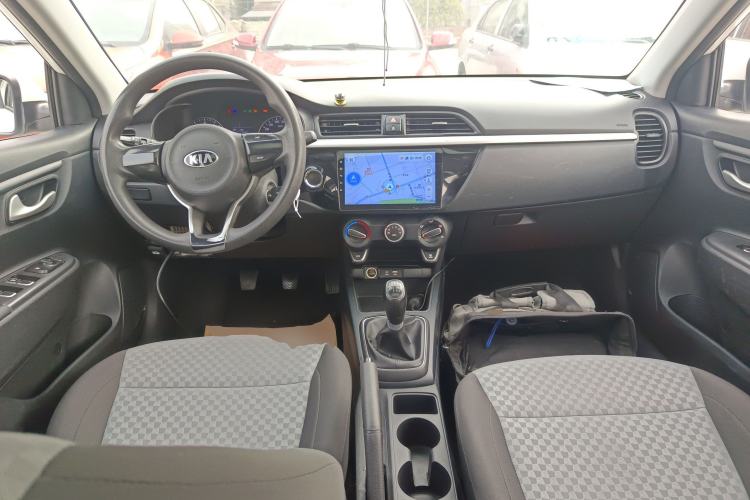 Used Kia K2 2017 Sedan 1.4L Manual Transmission GLS Center Console
