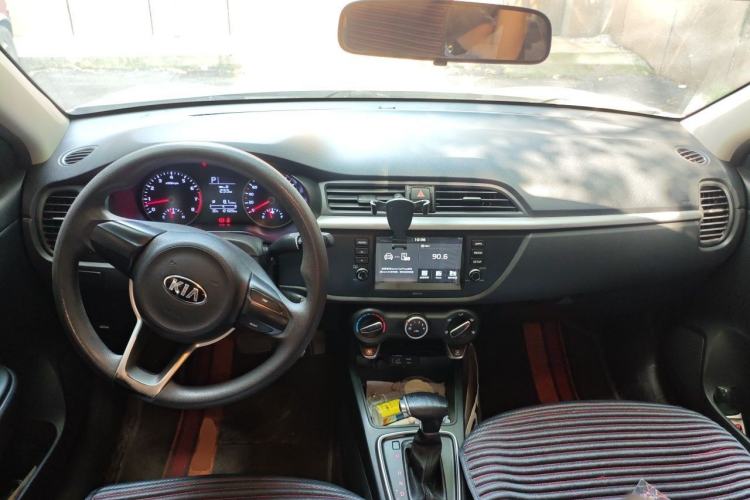 Used Kia K2 2017 Sedan 1.4L Automatic GLS Center Console