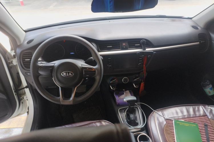 Used Kia K2 2017 Sedan 1.4L Automatic GLS Center Console