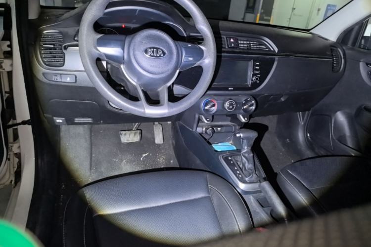 Used Kia K2 2017 Sedan 1.4L Automatic Transmission 15th Anniversary Special Edition GLS Center Console