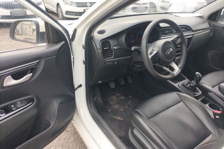 Used Kia K2 2017 Sedan 1.4L Manual Transmission 15th Anniversary Special Edition GLS Driver Seat