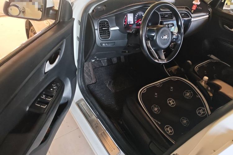 Used Kia K2 2017 Sedan 1.4L Manual Transmission GLS Driver Seat