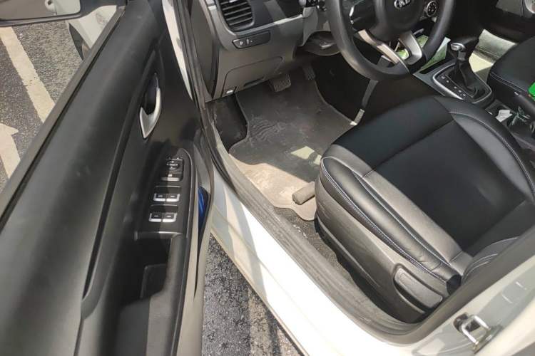 Used Kia K2 2017 Sedan 1.4L Automatic GLS Driver Seat