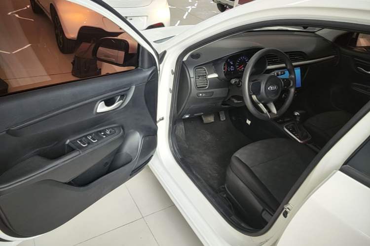 Used Kia K2 2017 Sedan 1.4L Automatic GLS Driver Seat