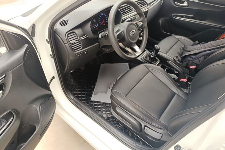 Used Kia K2 2017 Sedan 1.4L Manual Transmission 15th Anniversary Special Edition GLS Driver Seat