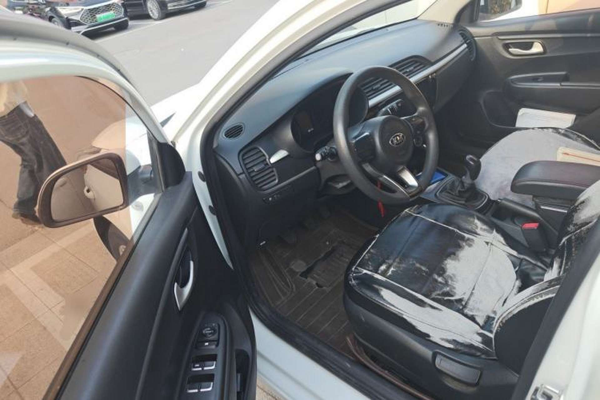 Used Kia K2 2017 Sedan 1.4L Manual Transmission GLS Driver Seat