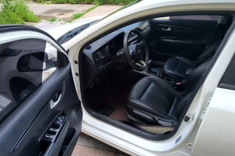 Used Kia K2 2017 Sedan 1.4L Automatic Transmission 15th Anniversary Special Edition GLS Driver Seat