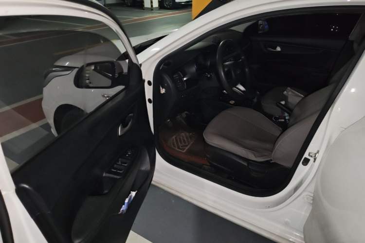 Used Kia K2 2017 Sedan 1.4L Manual Transmission GLS Driver Seat