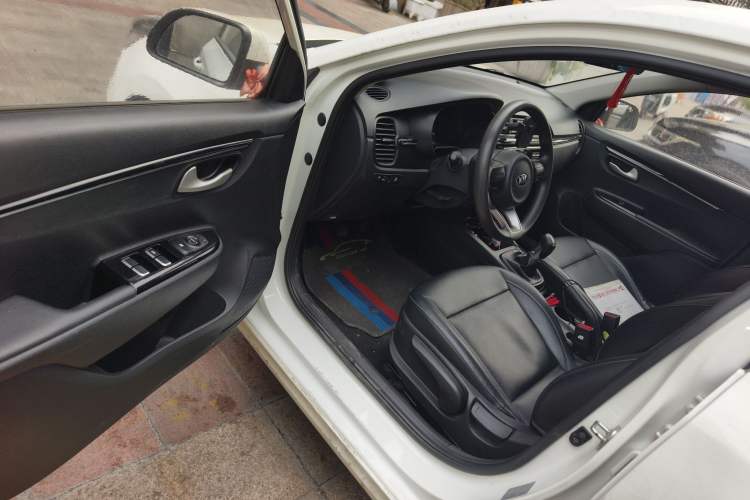 Used Kia K2 2017 Sedan 1.4L Manual Transmission 15th Anniversary Special Edition GLS Driver Seat