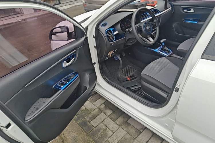 Used Kia K2 2017 Sedan 1.4L Automatic GLS Driver Seat
