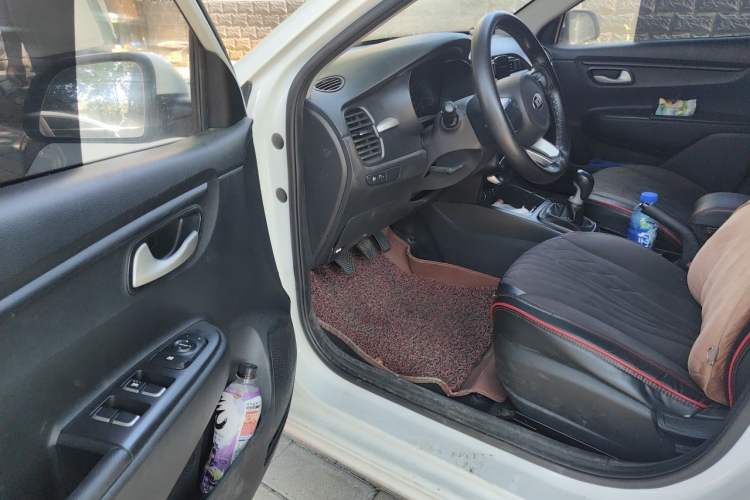 Used Kia K2 2017 Sedan 1.4L Manual Transmission GLS Driver Seat