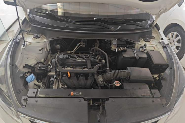 Used Kia K2 2017 Sedan 1.4L Manual Transmission 15th Anniversary Special Edition GLS Engine Bay