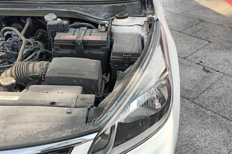 Used Kia K2 2017 Sedan 1.4L Manual Transmission GLS Engine Bay Left