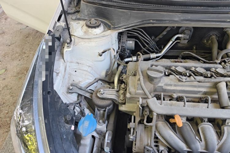 Used Kia K2 2017 Sedan 1.4L Automatic Transmission 15th Anniversary Special Edition GLS Engine Bay Right