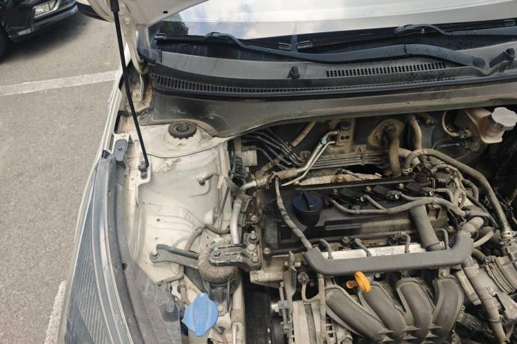 Used Kia K2 2017 Sedan 1.4L Automatic Transmission 15th Anniversary Special Edition GLS Engine Bay Right