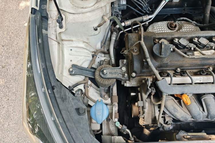 Used Kia K2 2017 Sedan 1.4L Manual Transmission GLS Engine Bay Right
