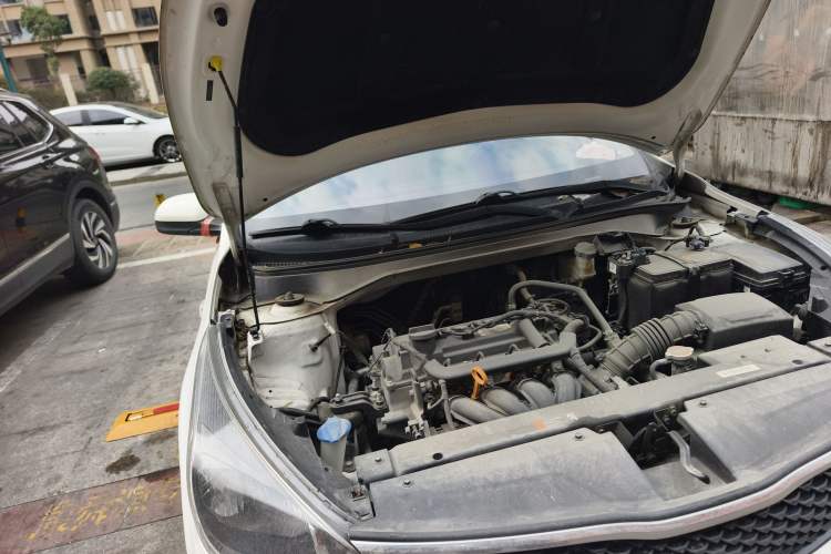 Used Kia K2 2017 Sedan 1.4L Manual Transmission 15th Anniversary Special Edition GLS Engine Bay Right