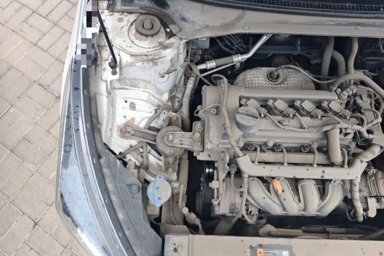 Used Kia K2 2017 Sedan 1.4L Manual Transmission 15th Anniversary Special Edition GLS Engine Bay Right