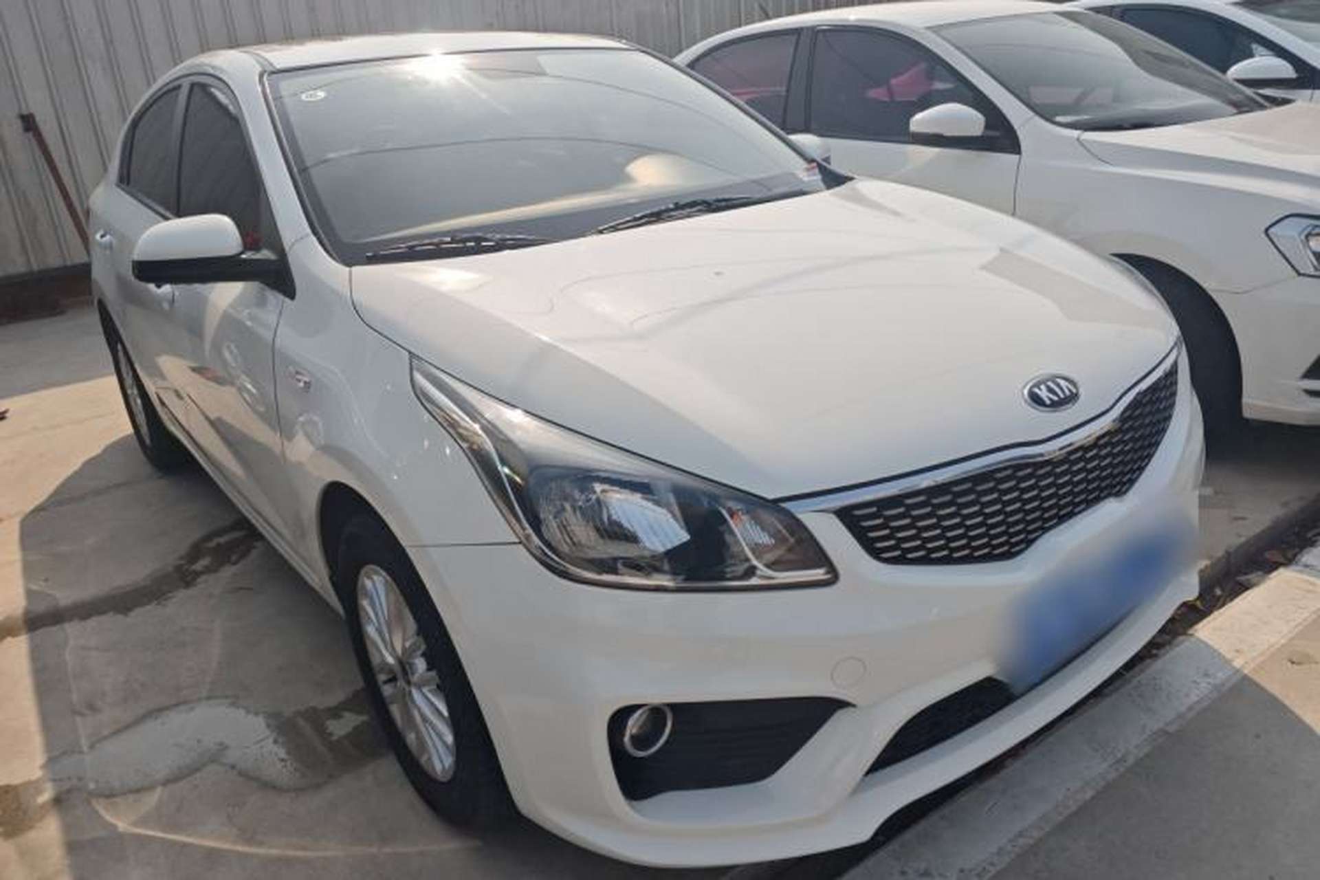 Used Kia K2 2017 Sedan 1.4L Automatic Transmission 15th Anniversary Special Edition GLS Exterior 1