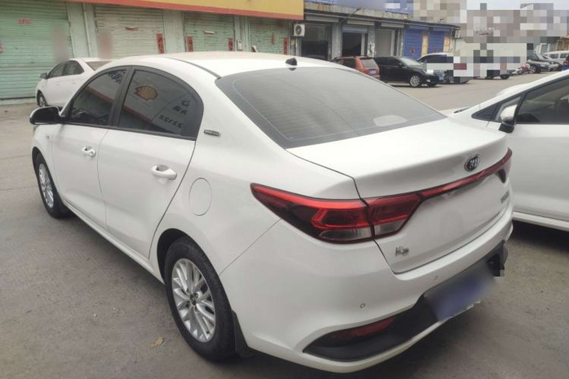 Used Kia K2 2017 Sedan 1.4L Manual Transmission 15th Anniversary Special Edition GLS Exterior 2
