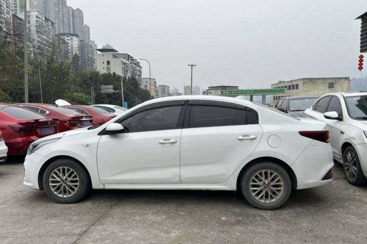 Used Kia K2 2017 Sedan 1.4L Automatic GLS Exterior 3