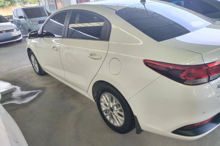 Used Kia K2 2017 Sedan 1.4L Manual Transmission GLS Exterior 3