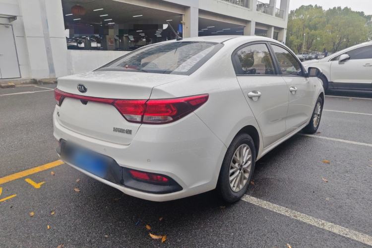 Used Kia K2 2017 Sedan 1.4L Automatic Transmission 15th Anniversary Special Edition GLS Exterior 3