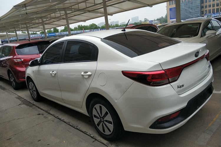 Used Kia K2 2017 Sedan 1.4L Automatic GLS Exterior 3