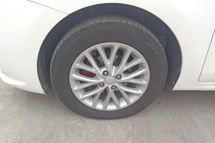 Used Kia K2 2017 Sedan 1.4L Manual Transmission GLS Exterior 4