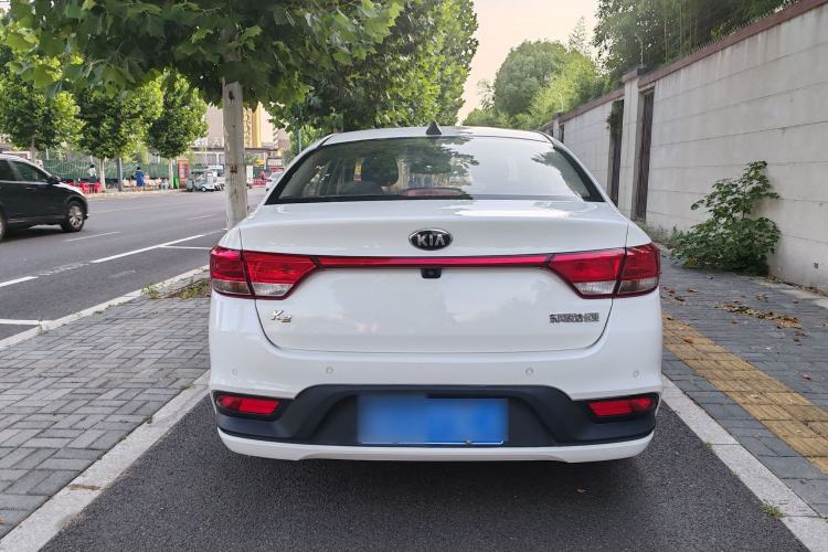 Used Kia K2 2017 Sedan 1.4L Automatic GLS Exterior 5