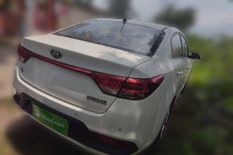 Used Kia K2 2017 Sedan 1.4L Manual Transmission GLS Exterior 5