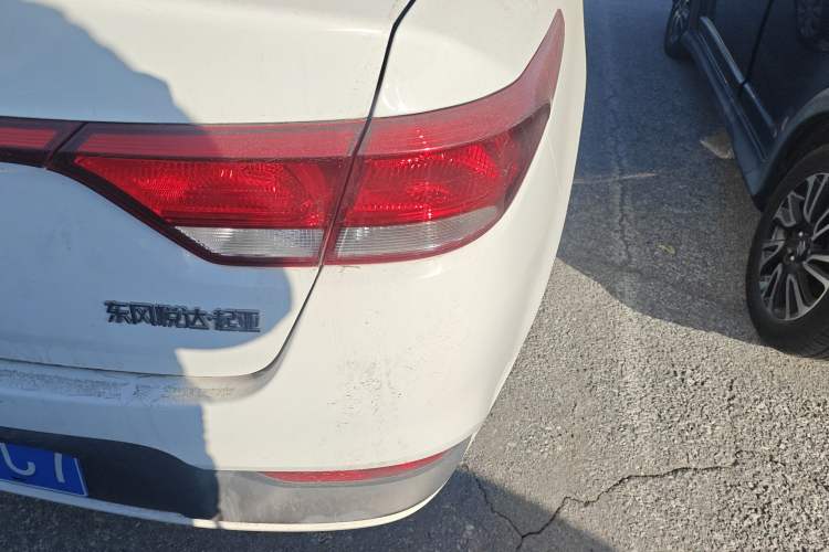 Used Kia K2 2017 Sedan 1.4L Automatic GLS Exterior 6