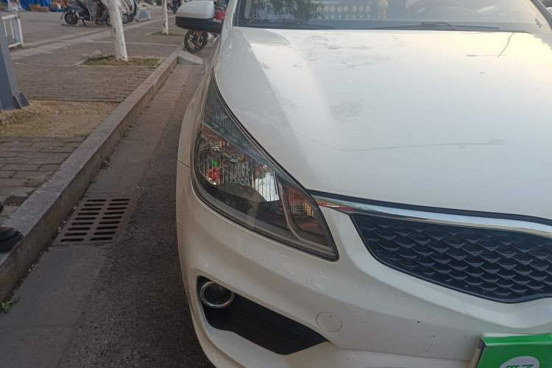 Used Kia K2 2017 Sedan 1.4L Manual Transmission GLS Exterior 6